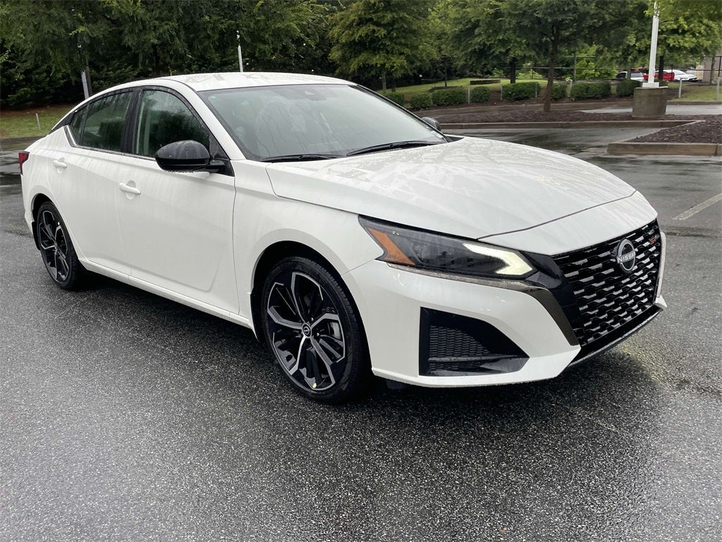 2025 Nissan Altima 2.5 SR