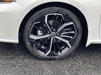 2025 Nissan Altima 2.5 SR