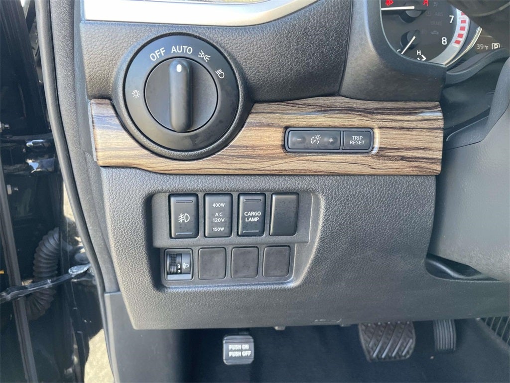 2017 Nissan Titan XD SL