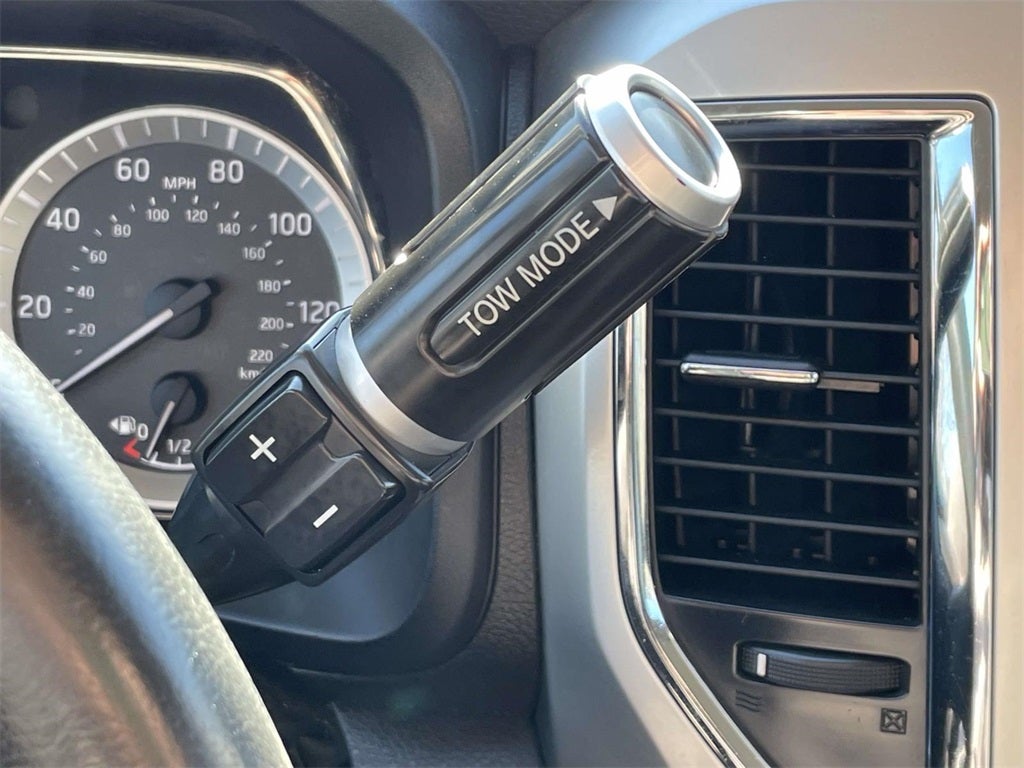 2017 Nissan Titan XD SL