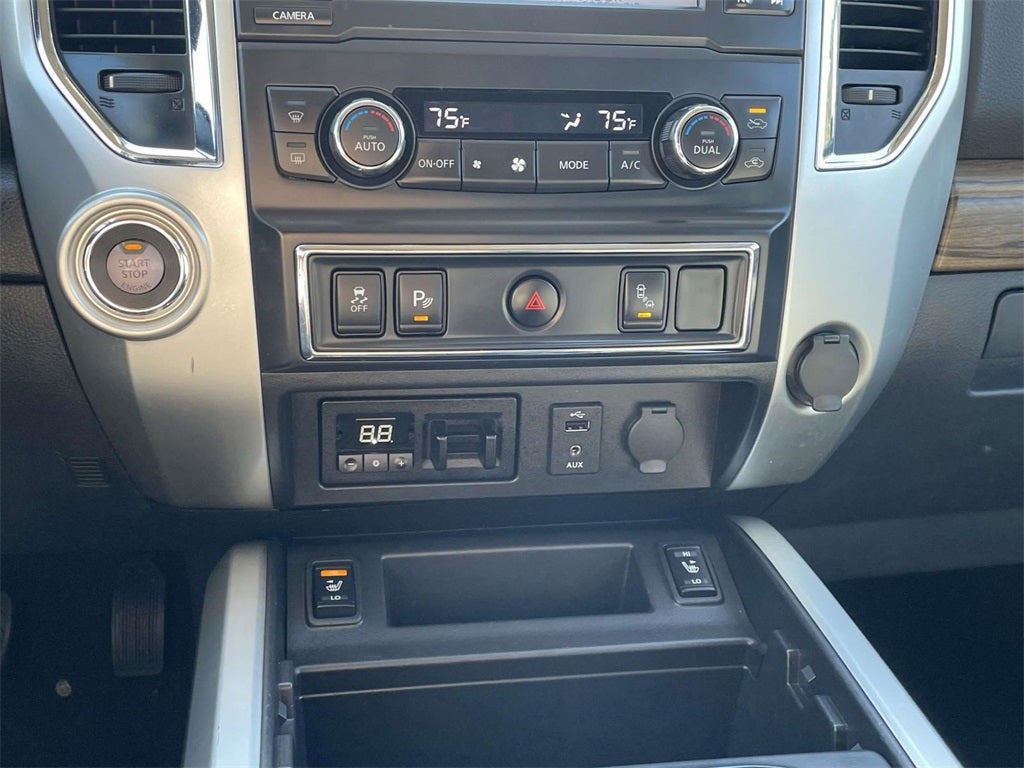 2017 Nissan Titan XD SL