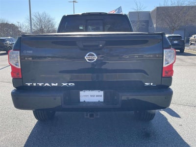 2017 Nissan Titan XD SL