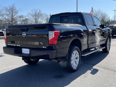 2017 Nissan Titan XD SL