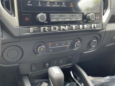 2025 Nissan Frontier SV