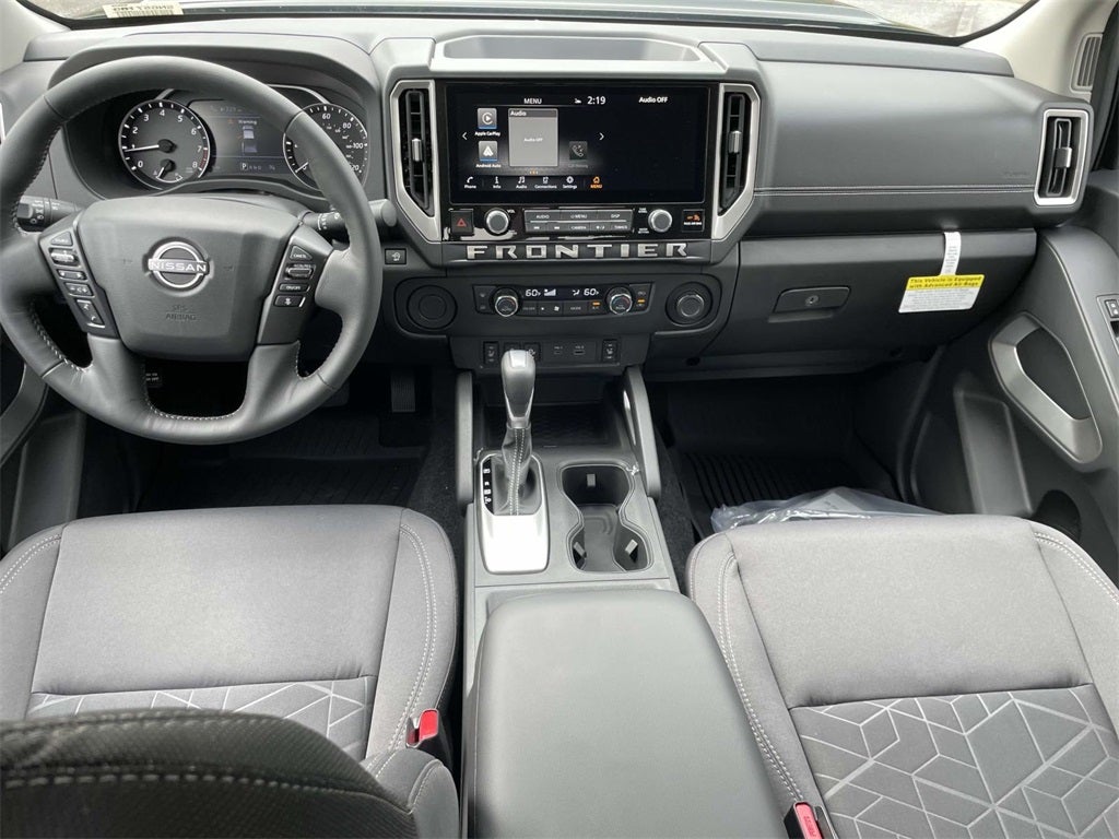 2025 Nissan Frontier SV