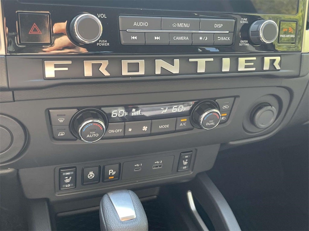 2025 Nissan Frontier SV