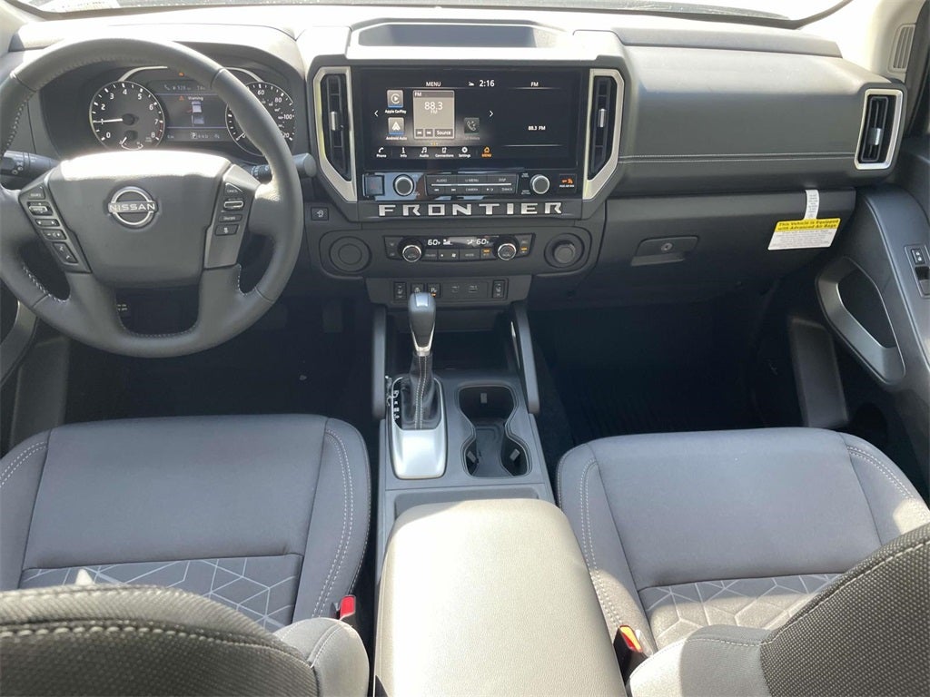 2025 Nissan Frontier SV