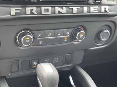 2025 Nissan Frontier SV