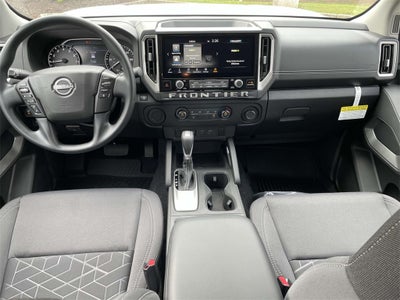 2025 Nissan Frontier SV