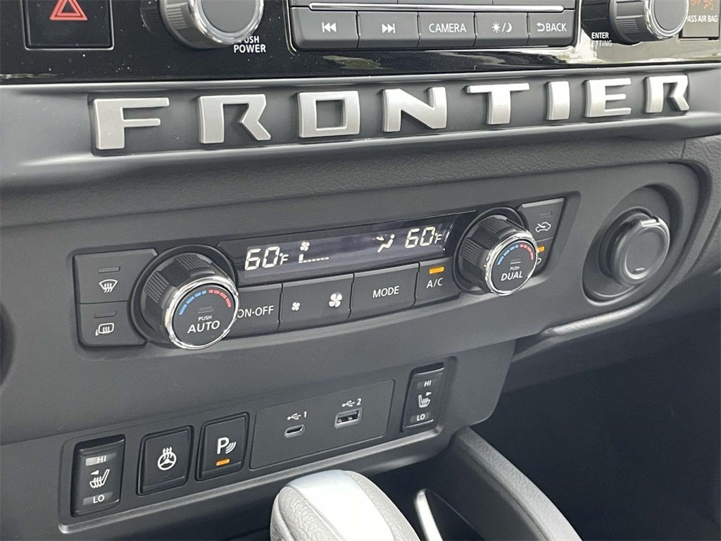 2025 Nissan Frontier SV