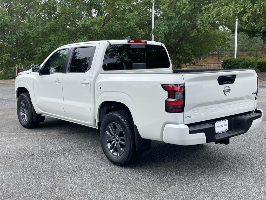 2025 Nissan Frontier SV