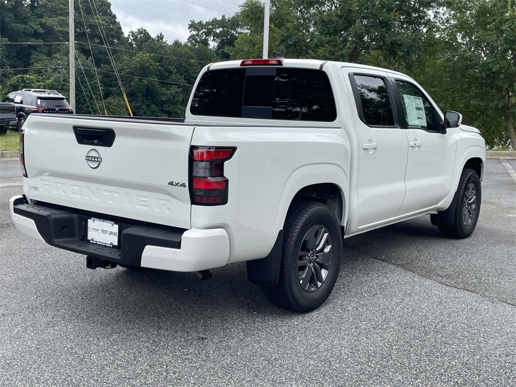 2025 Nissan Frontier SV