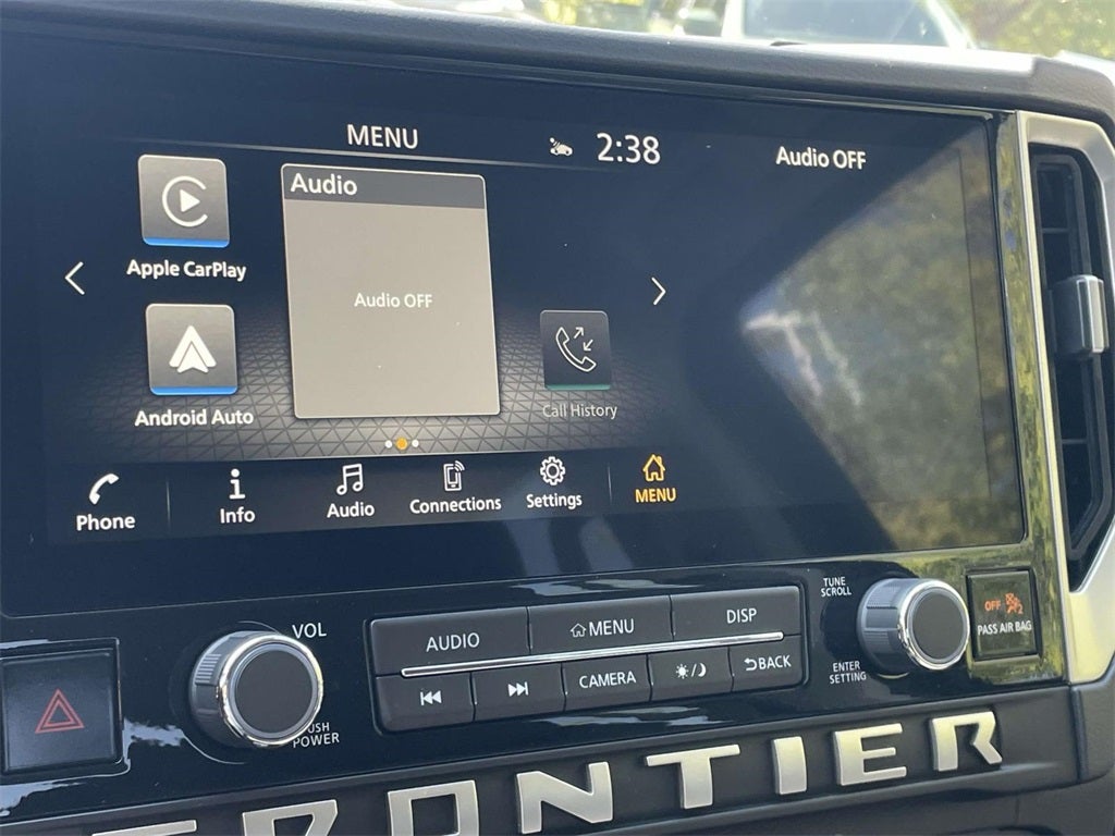 2025 Nissan Frontier SV