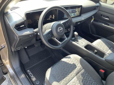 2025 Nissan Kicks SV