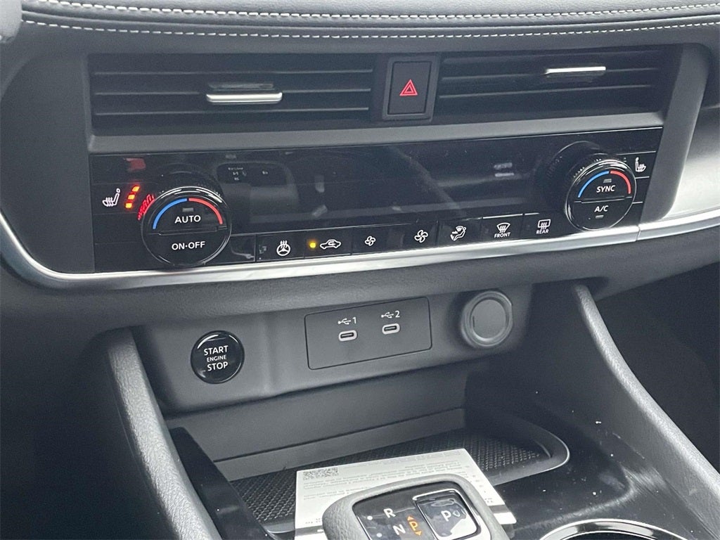 2026 Nissan Rogue SV