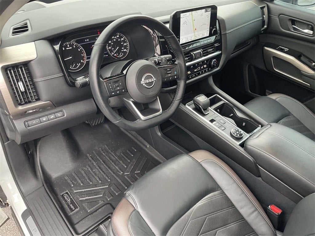 2022 Nissan Pathfinder Platinum